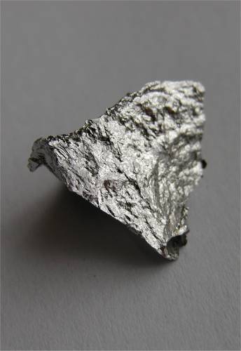 Manganese metal photo from Wikipedia Commons