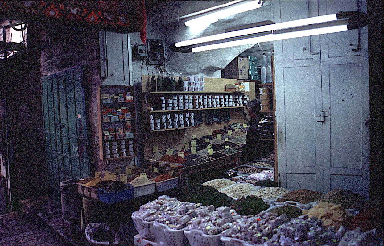 Spice market in the Middle East (Photo taken by Dr. Tom Volk)