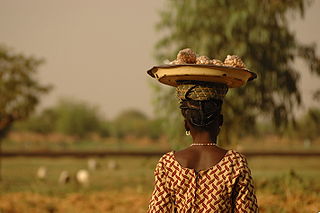 Peanut seller. Photo courtesy of Wikimedia Commons.
